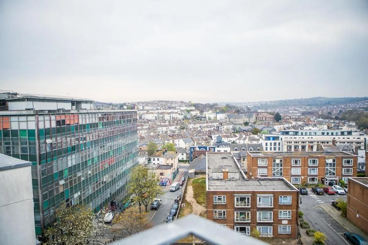 By Brighton Station Parking Central Two Bedroom Apartment Balcony Flat Accommodating Four Guests 0*,  United Kingdom